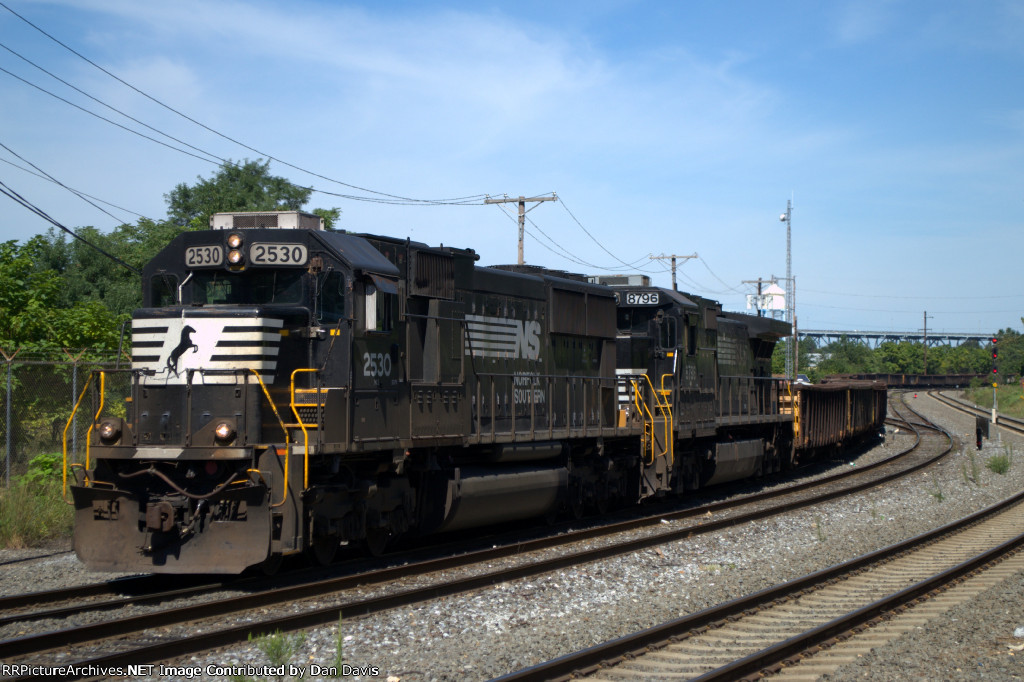 NS SD70 2530 leads 61Q